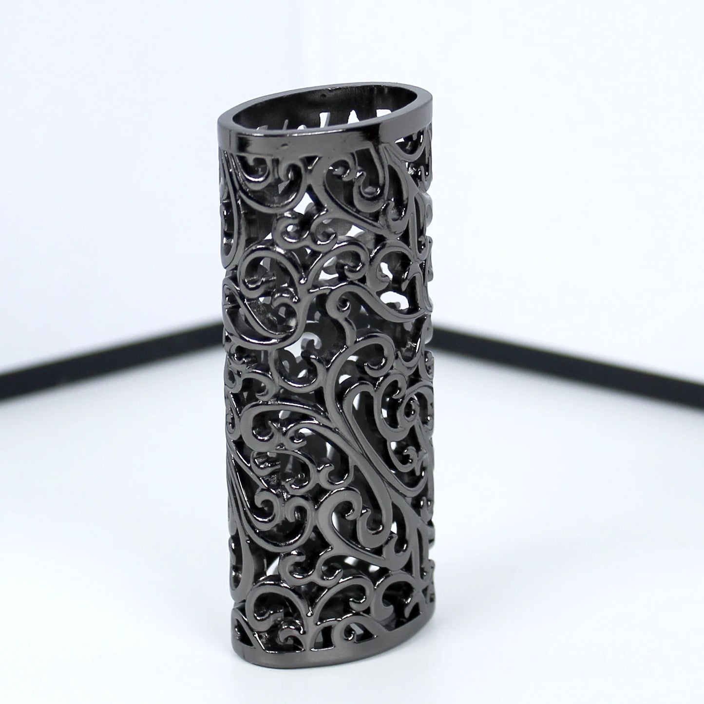 Retro Hollow Out Design Metal Lighter Case Cover Holder For BIC Standard Size Lighters Sleeve Type J6